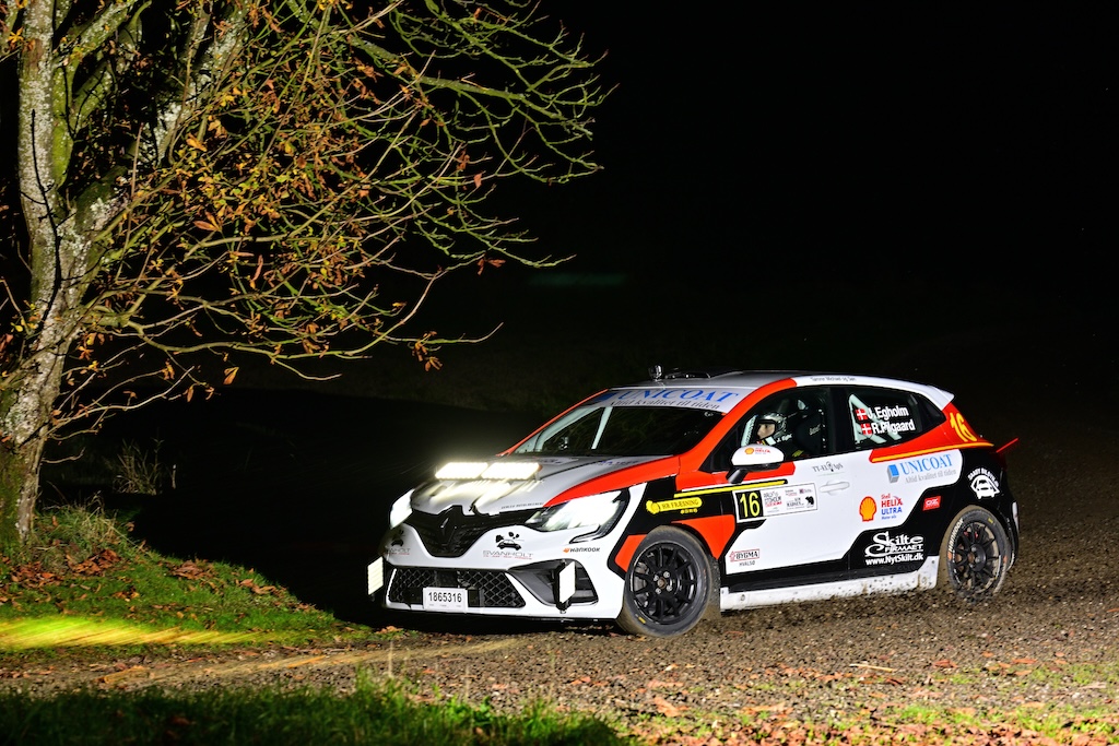 Jacob Egholm og Rikke Pilgaard under en krævende nat-etape i Rally Stoholm.
(Foto: Michael Eisenberg)